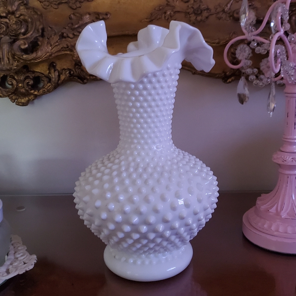 Fenton White Milk Glass Ruffle Hobnail Vase - Picture 2 of 15